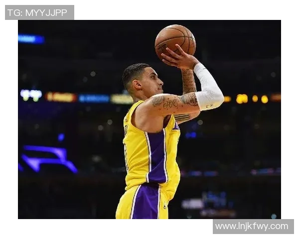 凯尔库兹马的篮球之路:从新秀到明星球员的蜕变与成长 凯尔库兹马的篮球之路:从新秀到明星球员的蜕变与成长