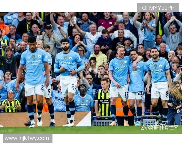 曼城与曼联激战延期引发球迷热议赛事安排何时重启